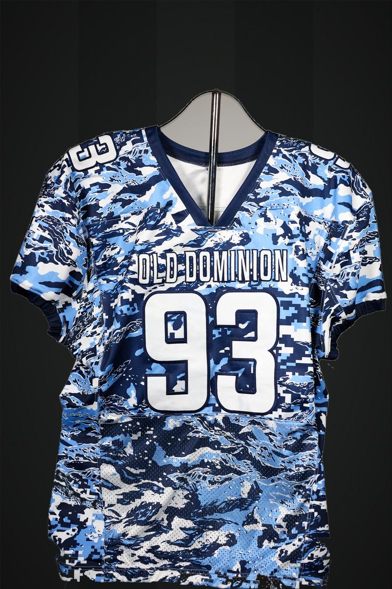 Jersey #93 — Chris Hilliard